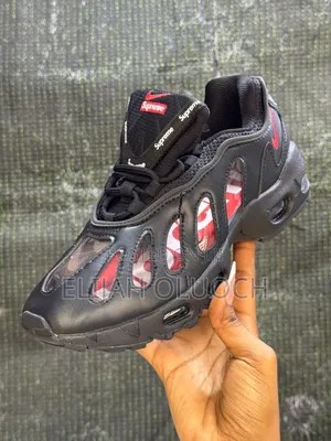 Supreme  Airmax 96 
 “ *Black* ”