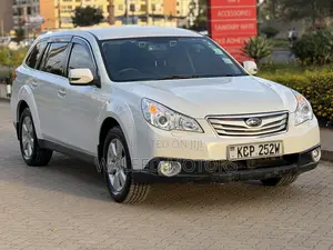 Subaru Outback 2011 White