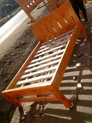 4*6 Hardwood Bed. Latest Design