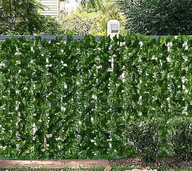 Privacy Fence Artificial Grass - main view