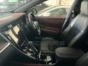 Toyota Harrier 2.0 Turbo 2019 White