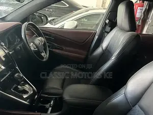 Toyota Harrier 2.0 Turbo 2019 White