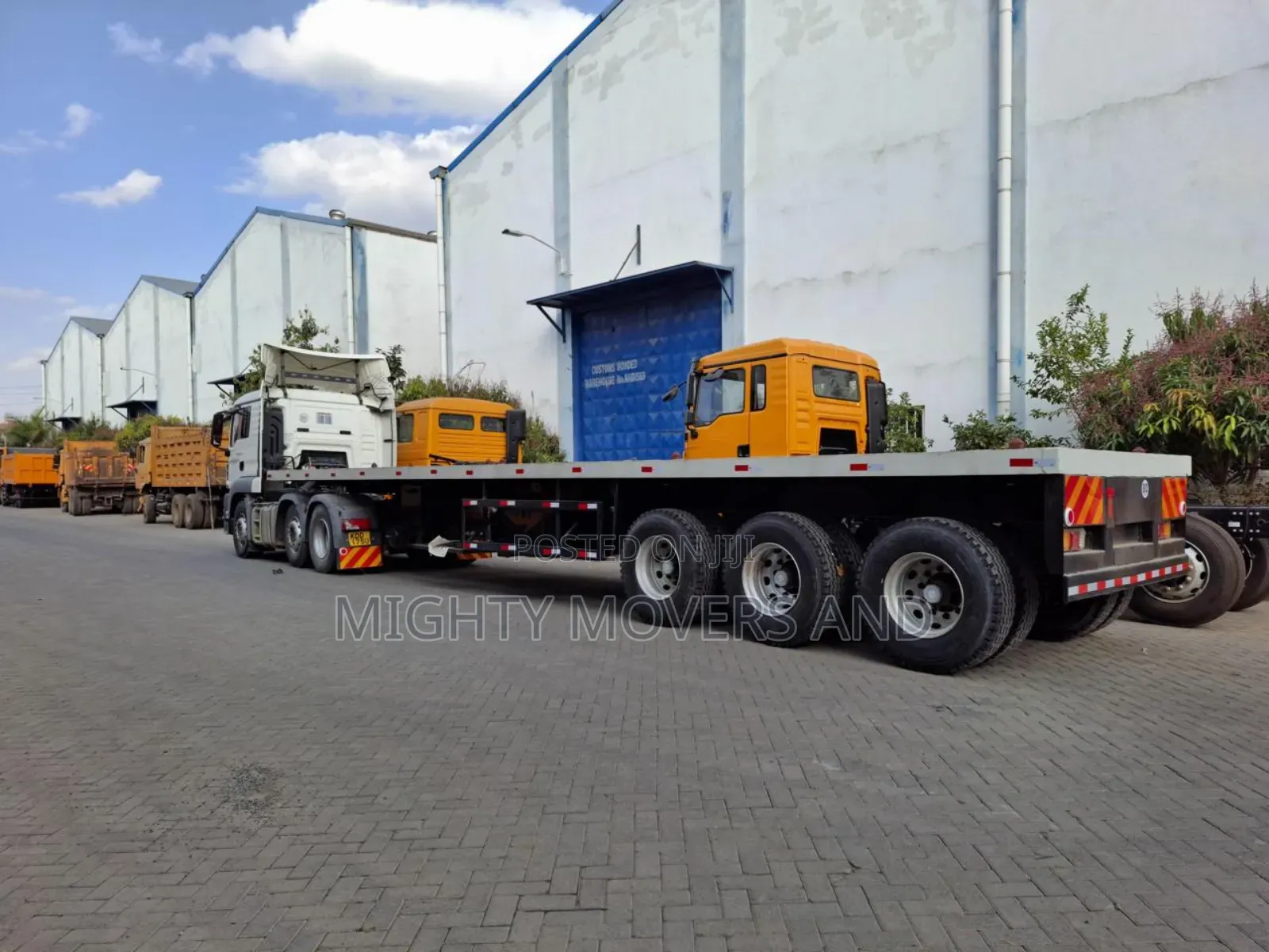 Transit Trailers for Goods Delivery Are Available