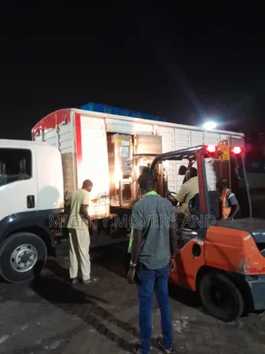 Cover Body Ten Wheeler Available for Load Delivery