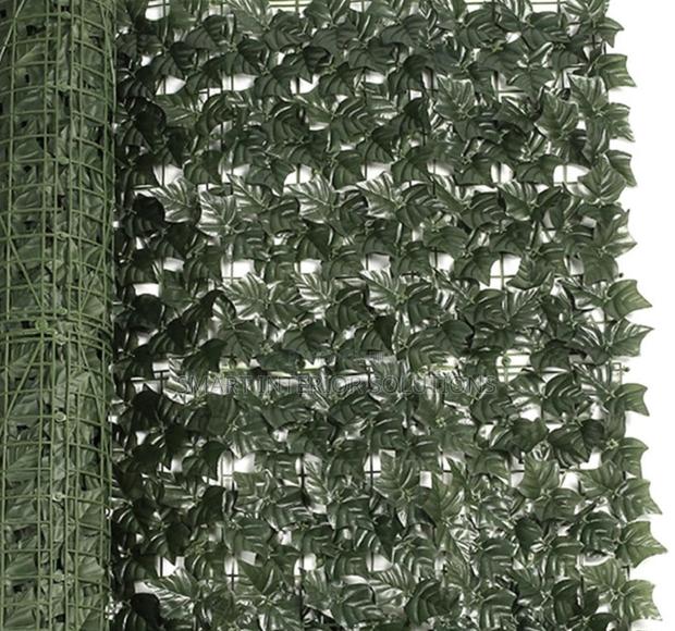 Green Leaf Privacy Fence