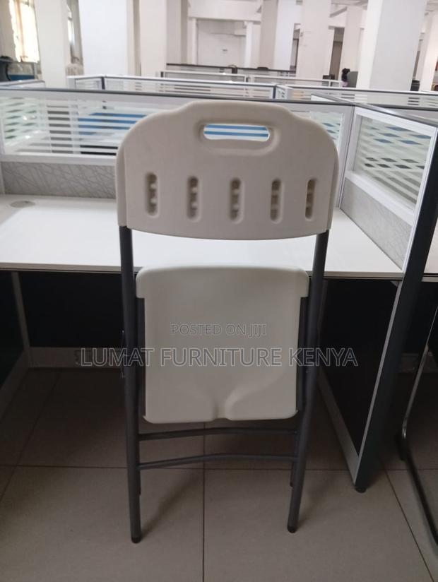 Outdoor/Indoor Folding Plastic Chair - thumbnail 4