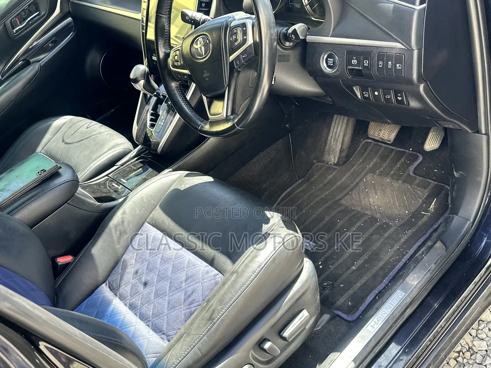 Toyota Harrier 2.0 Turbo 4WD 2018 Black