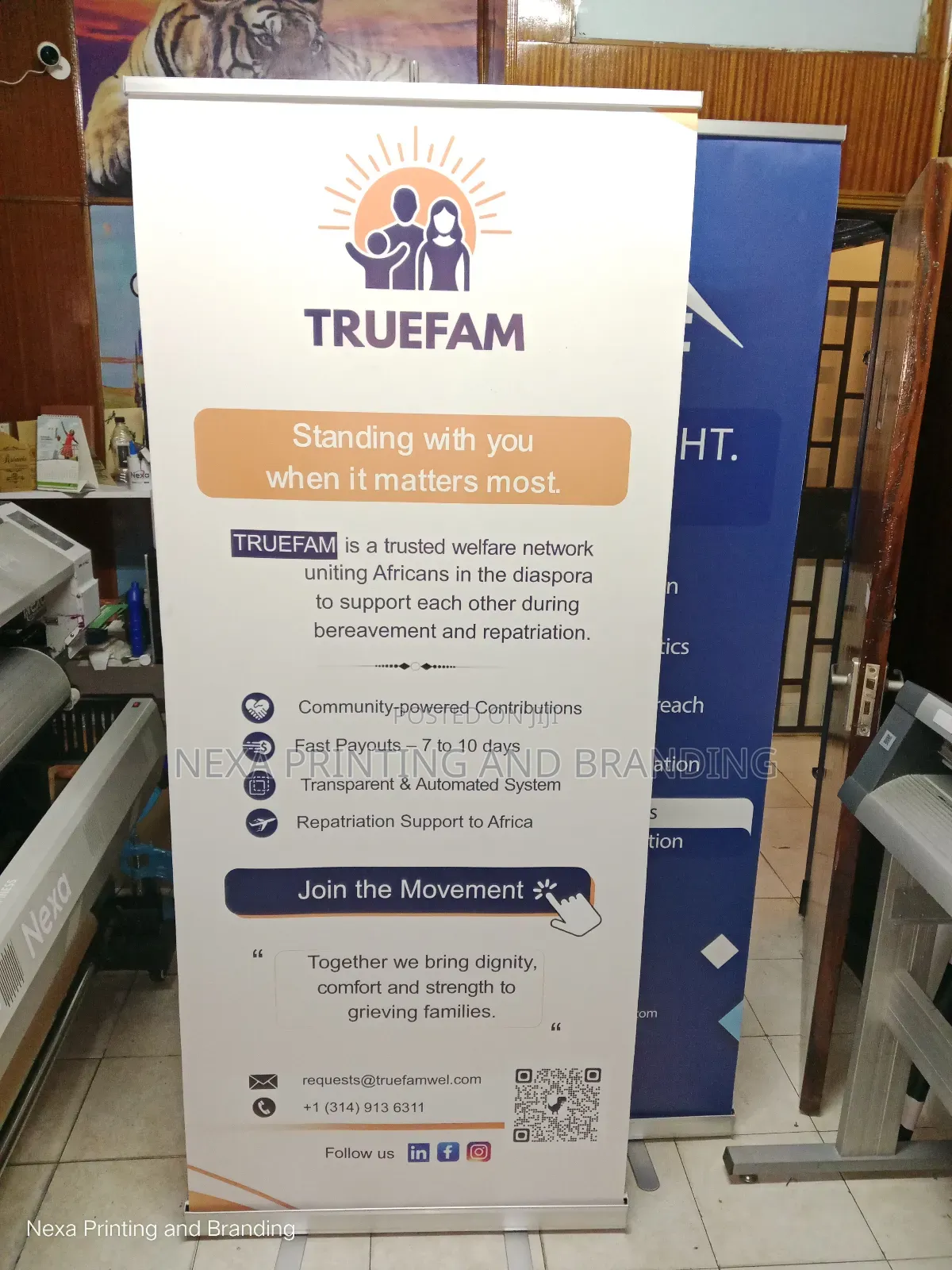 Pull Out And Display Narrow Base Roll-up Banner