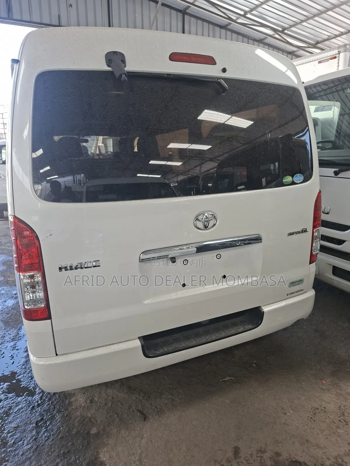 Toyota HiAce 2018 White