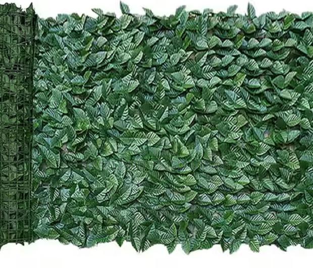 Artificial Fence Roll - main view