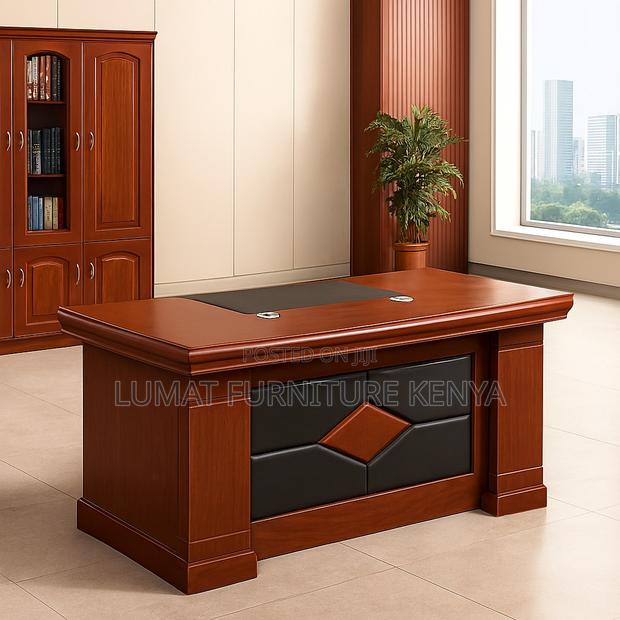 Modern Office Desk for Managers - main view