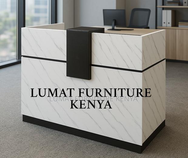 Professional Welcome Desk - thumbnail 2