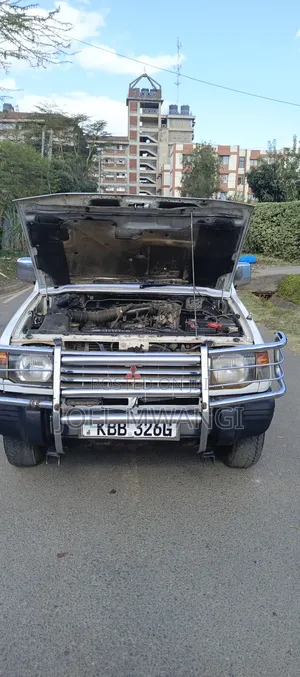 Mitsubishi Pajero 2007 White