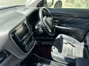 Mitsubishi Outlander 2.0 PHEV AWD 2019 White