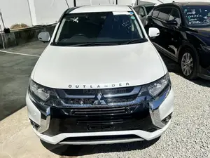Mitsubishi Outlander 2.0 PHEV AWD 2019 White