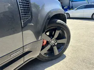 Land Rover Defender X 2022 Gray