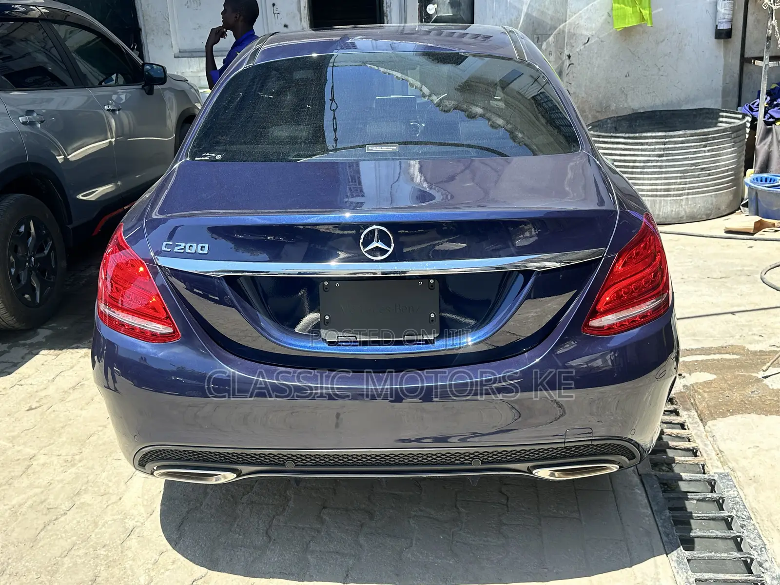 Mercedes-Benz C200 2018 Blue