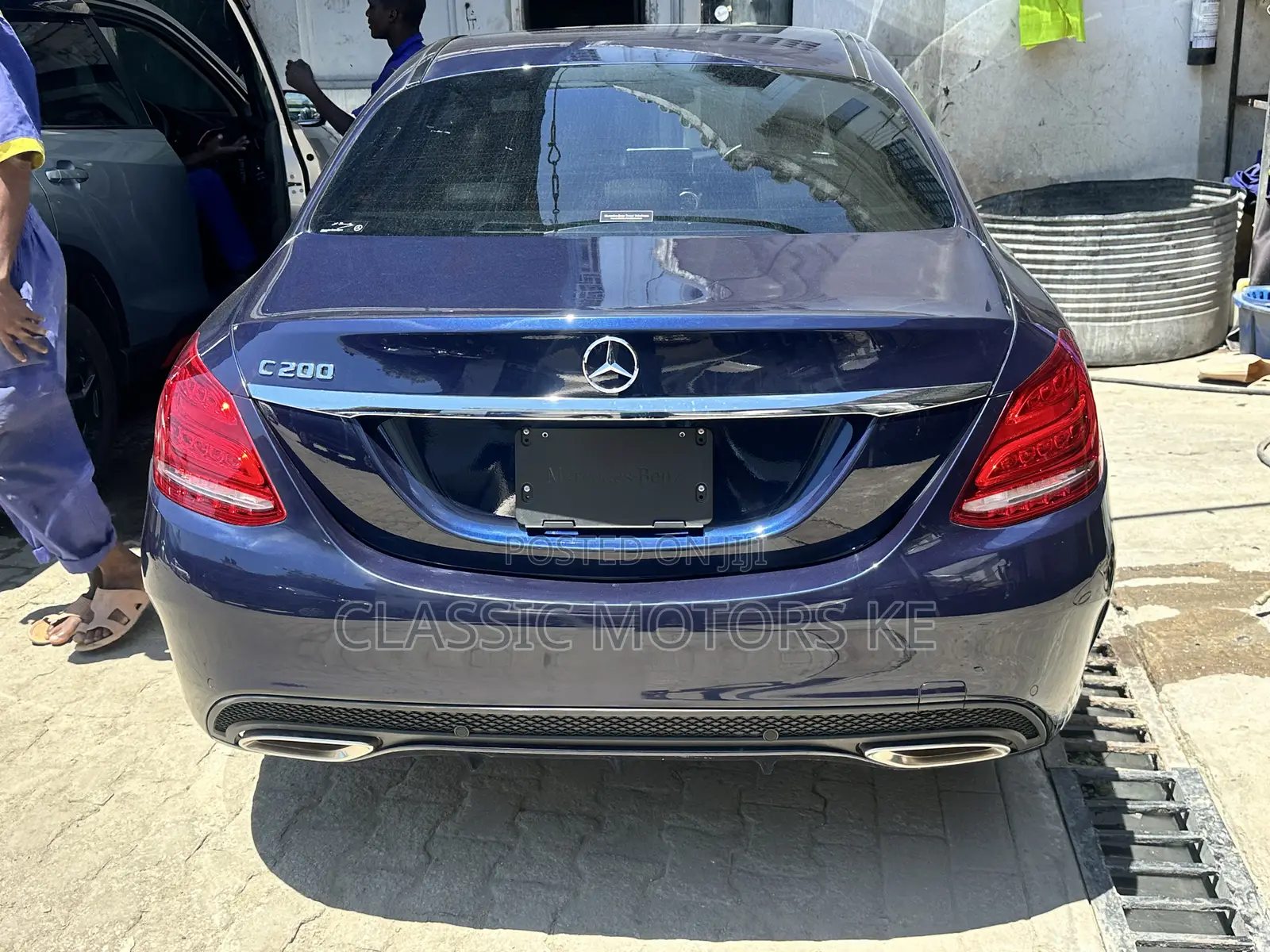 Mercedes-Benz C200 2018 Blue