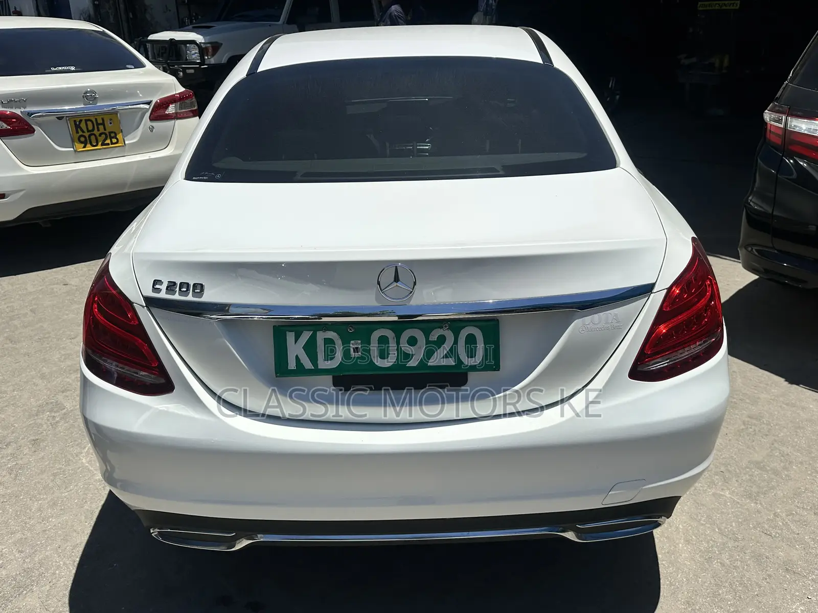 Mercedes-Benz C200 2018 White
