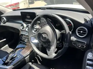 Mercedes-Benz C200 2018 White