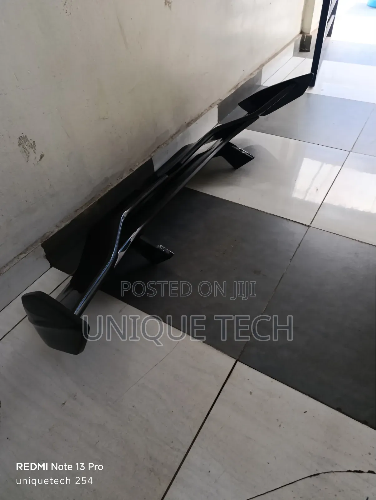 Universal Sport Spoiler (Black)