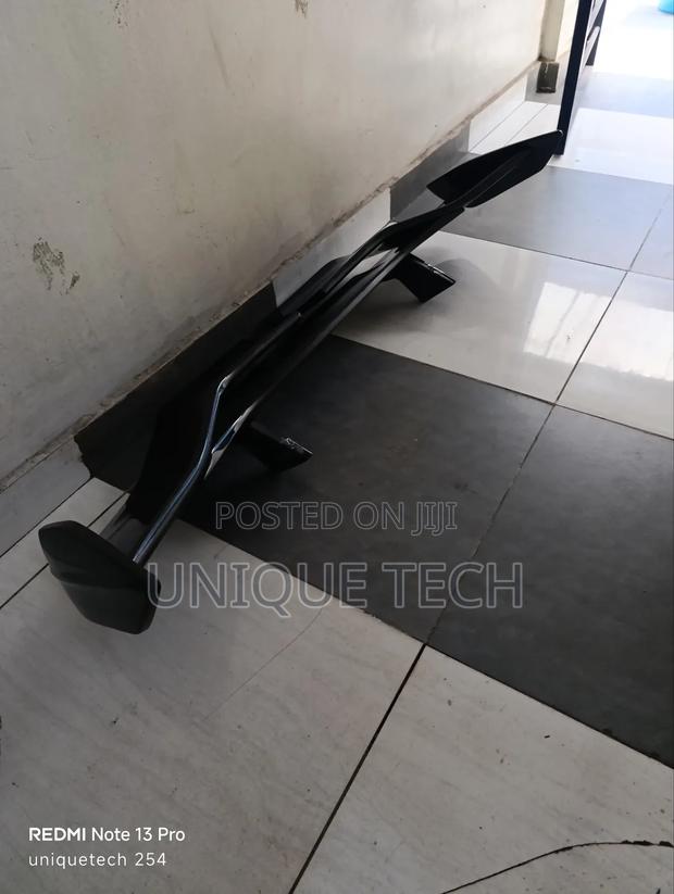 Universal Sport Spoiler (Black)