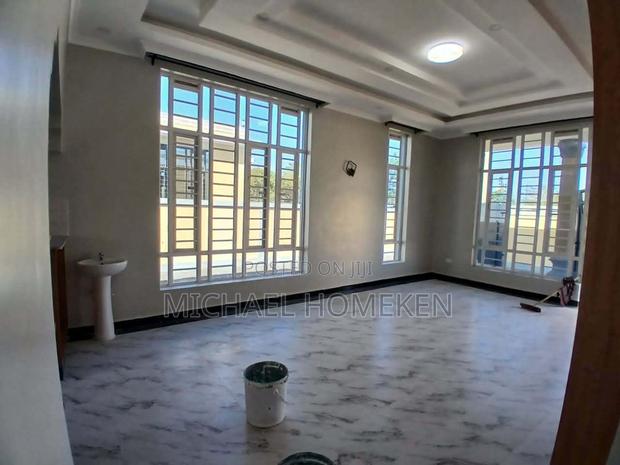 3bdrm Bungalow in Mugutha, Kimbo for sale - thumbnail 2