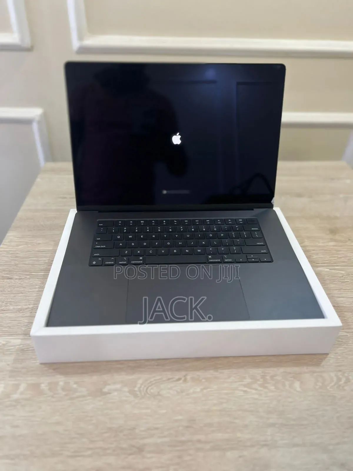New Apple MacBook Pro 2023 M3 Pro 16-Inch 18GB Apple M3 SSD 512GB