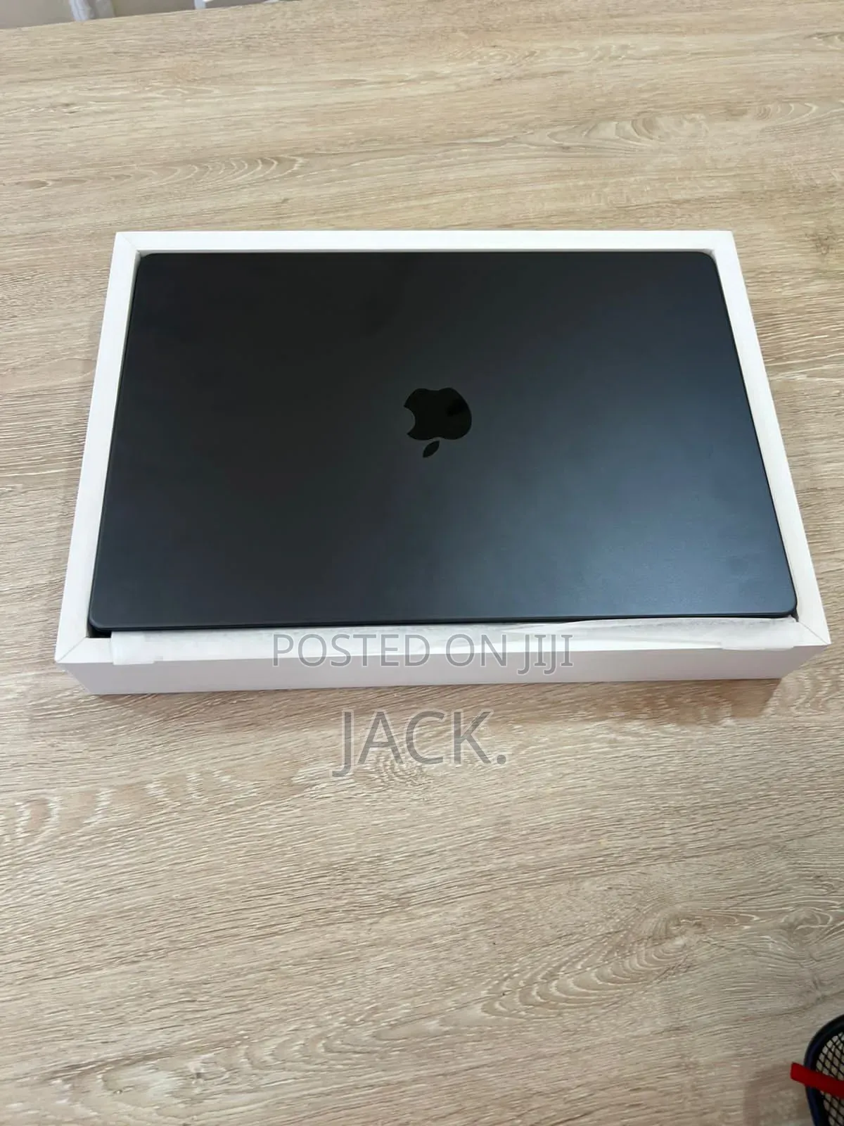 New Apple MacBook Pro 2023 M3 Pro 16-Inch 18GB Apple M3 SSD 512GB