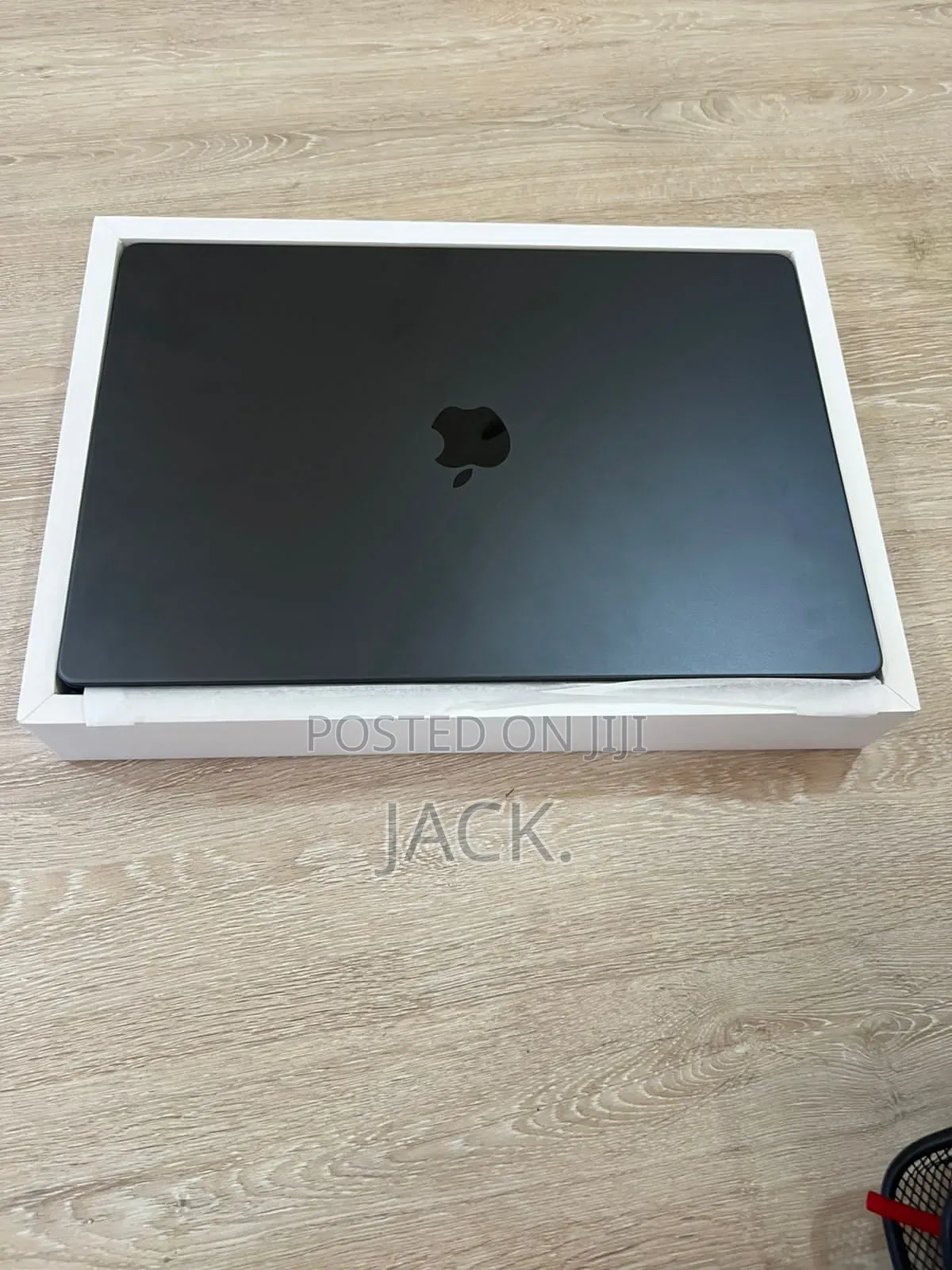New Apple MacBook Pro 2023 M3 Pro 16-Inch 18GB Apple M3 SSD 512GB