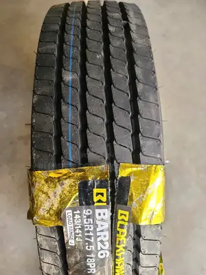 9.5r17.5 Blackhawk Tires 18pr