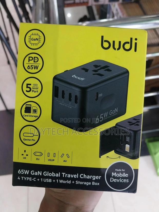Budi Universal Travel Plug Adapter 65w With Microsd Card Holder.