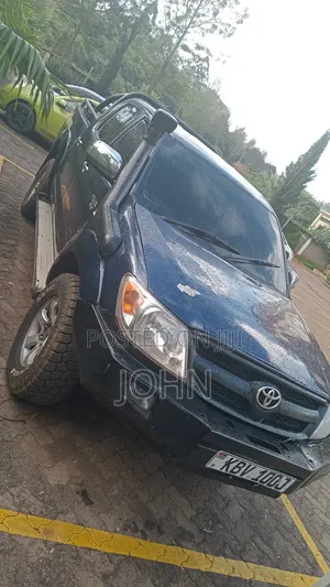 Toyota Hilux 2006 Blue