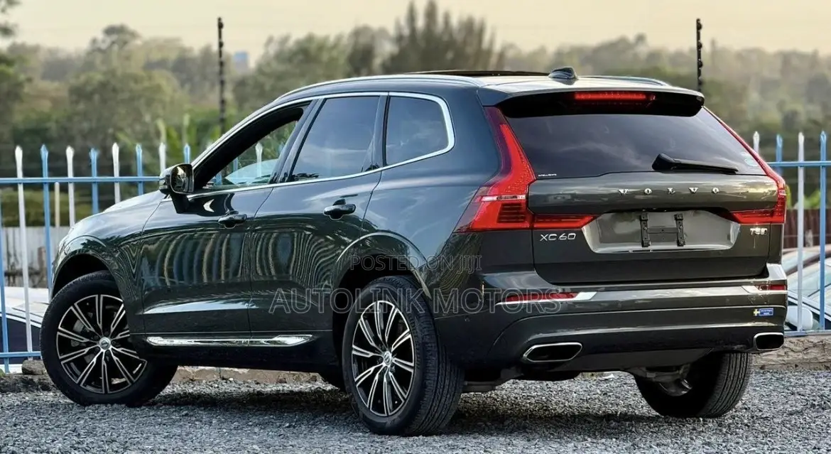 Volvo XC60 T5 Inscription AWD 2018 Gray