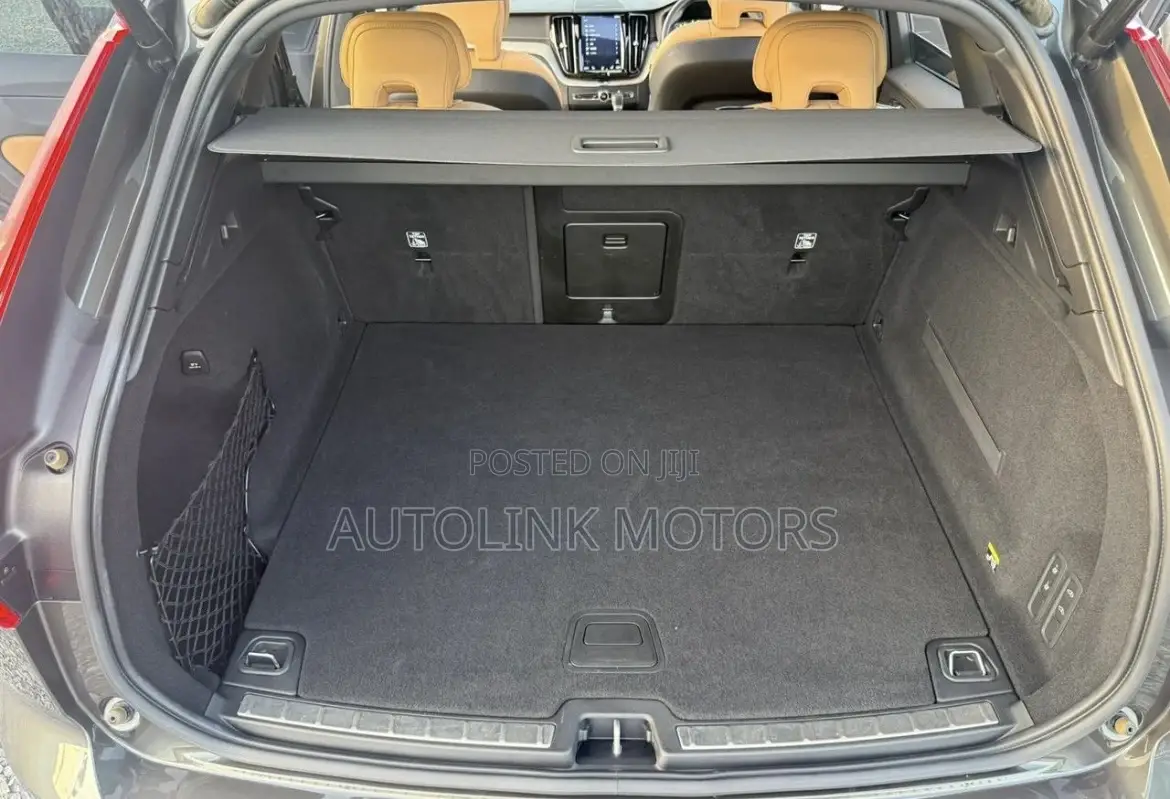 Volvo XC60 T5 Inscription AWD 2018 Gray