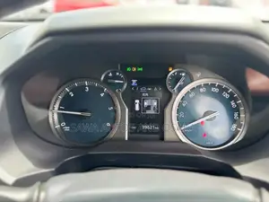 Toyota Land Cruiser Prado 2019 Pearl