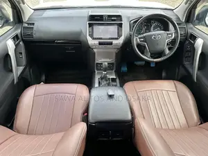 Toyota Land Cruiser Prado 2019 Pearl