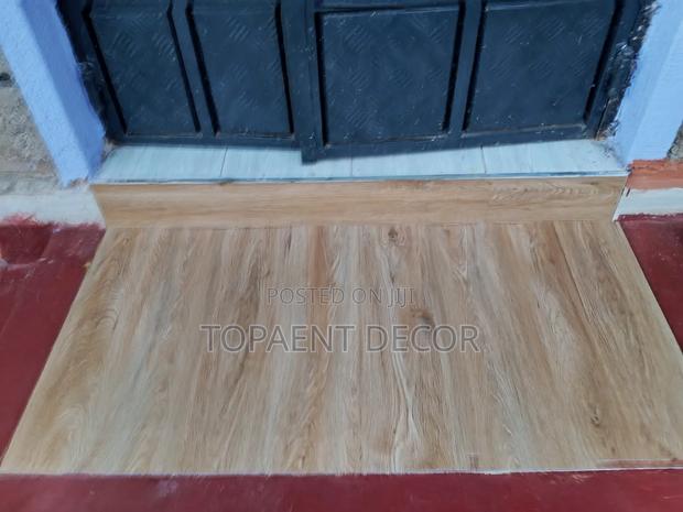 Durable And Waterproof Lvt Flooring Solutions - main view