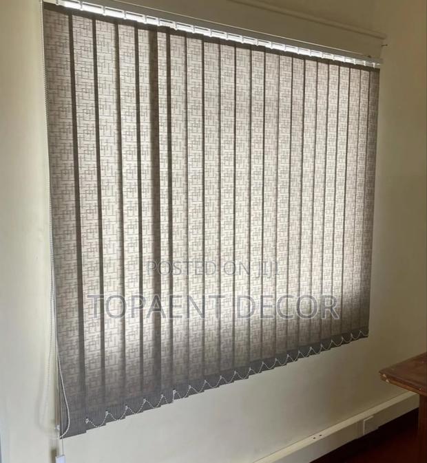 Style That Compliment The Office Vertical Office Blinds - main view