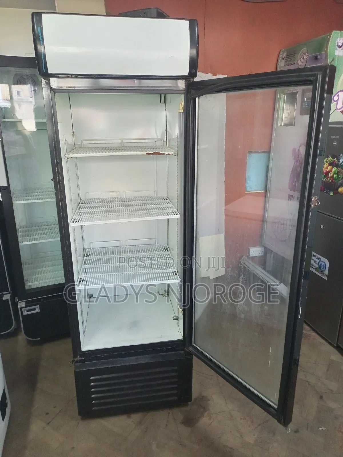 Display 400l ( With Canopy) High Performance