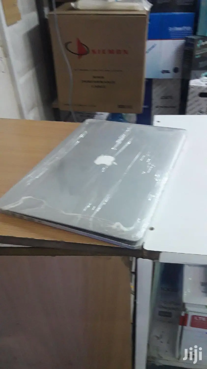Laptop Apple MacBook Air 4GB Intel Core i5 HDD 500GB
