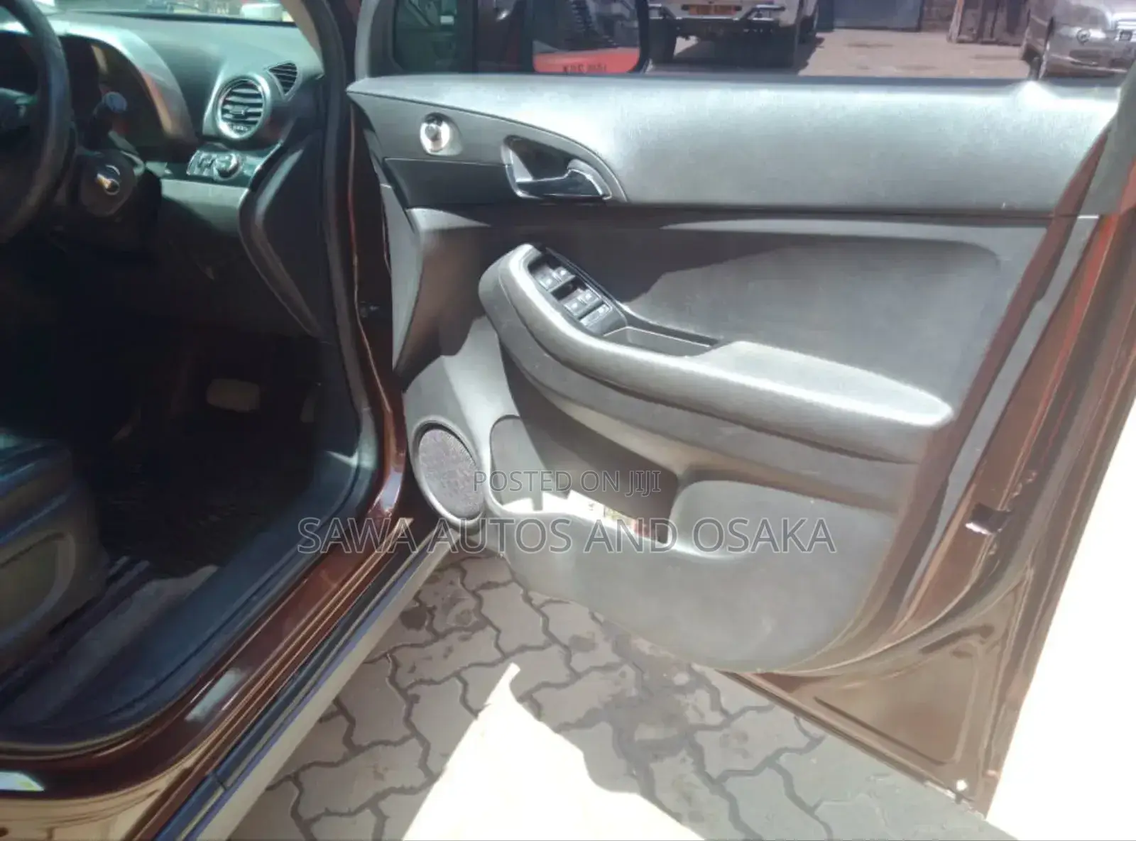 Chevrolet Orlando 2015 Brown