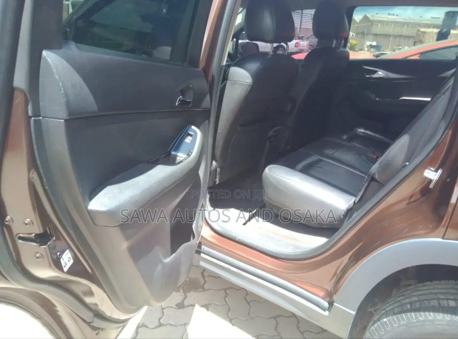 Chevrolet Orlando 2015 Brown