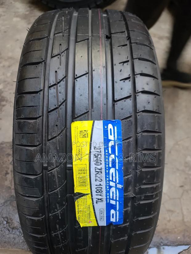 275/40r22 Accelera Tires - thumbnail 2