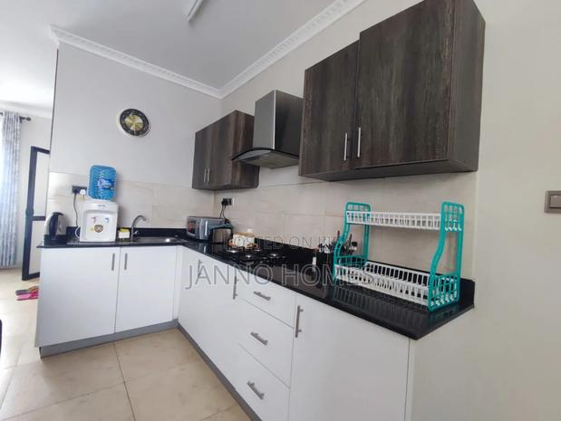 Modern Studio 10 Mins From Jkia SGR - thumbnail 5