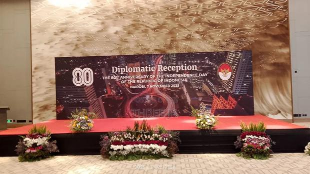 Stage for Executive Functions Available for Hire - thumbnail 2