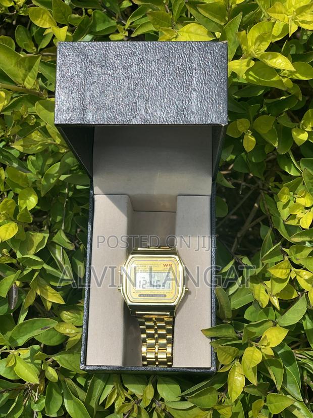 Unisex Vintage Casio Digital Watch - thumbnail 2