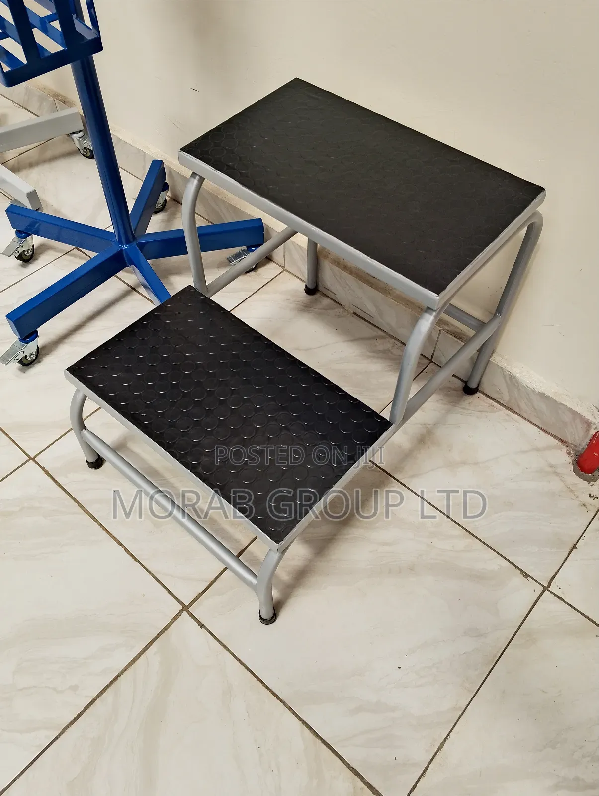 Stepping Stool (Customized Height)