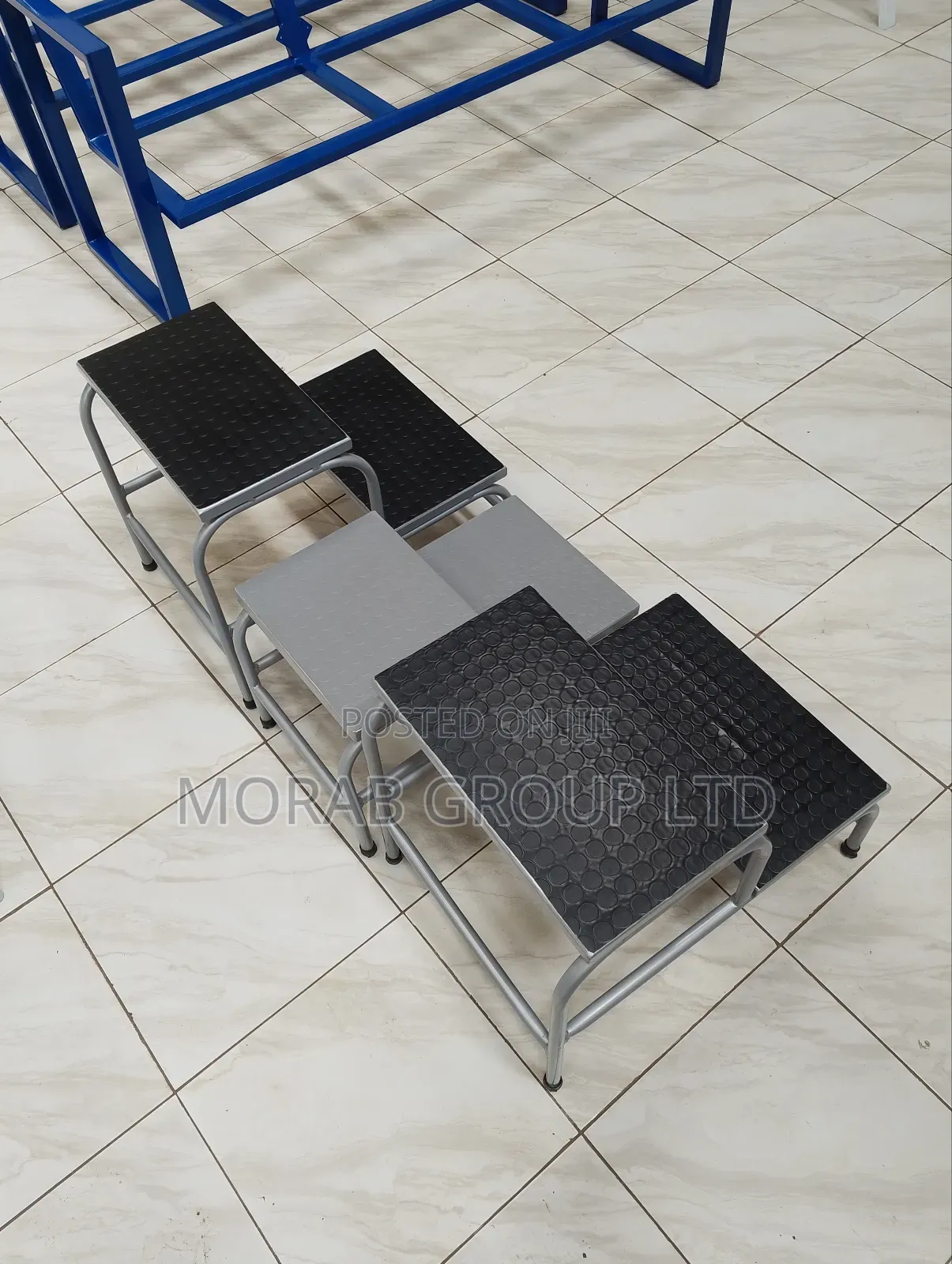 Stepping Stool (Customized Height)