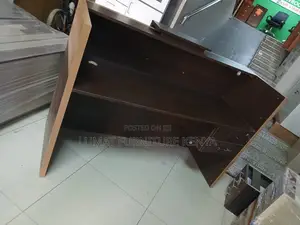 1.4m Reception Secretarial Working Area